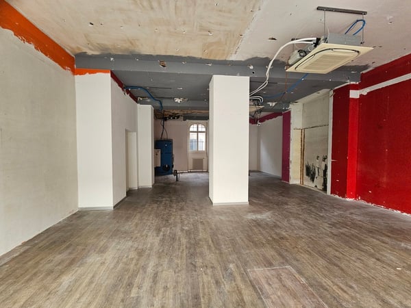 LOCAL COMMERCIAL AU CENTRE-VILLE DE SIERRE 4