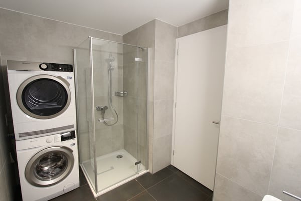 APPARTEMENT 1.5 PIÈCES À LOUER AU CENTRE DE SIERRE 7