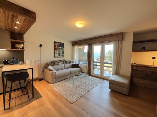 MAGNIFIQUE STUDIO À LOUER  CENTRE DE MONTANA 8