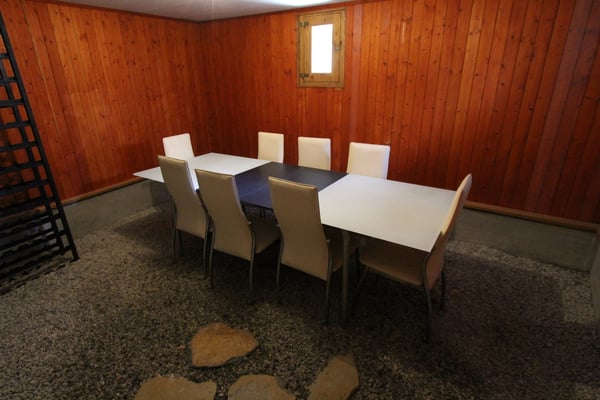 CHARMANTE MAISON DE 2.5 PIÈCES À LOUER 12