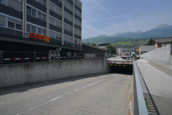 PLACES DE PARC INTÉRIEURES CENTRE-VILLE DE SIERRE 10