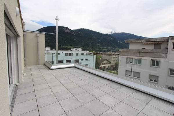 ATTIQUE DE 2.5PIÈCES AVEC TERRASSE DE 40M2 9
