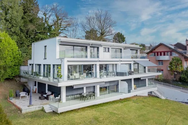 Très bel appartement neuf avec vue panoramique sur le Lac et les Alpes 1