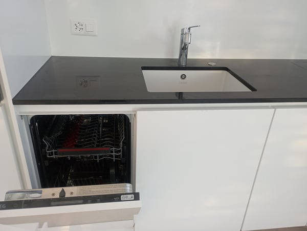 GRAND-LANCY - Appartement 2 pièces ?44 m² + Terrasse ?16 m² + Parking 7