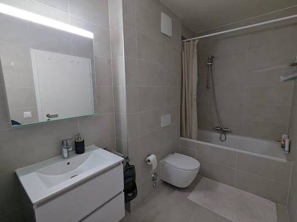 GRAND-LANCY - Appartement 2 pièces ?44 m² + Terrasse ?16 m² + Parking 10