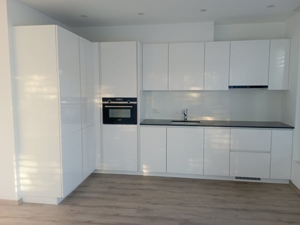 GRAND-LANCY - Appartement 2 pièces ?44 m² + Terrasse ?16 m² + Parking 6