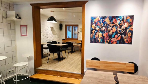Bar à tapas, café idéalement situé dans la vieille ville de Vevey 3