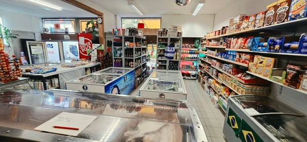 A VENDRE - COMMERCE D'ALIMENTATION