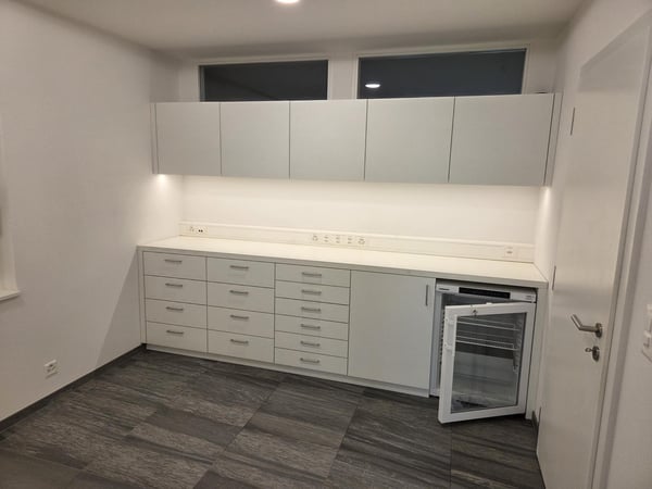 Cabinet médical entièrement rénové au coeur de la ville de Sion 7