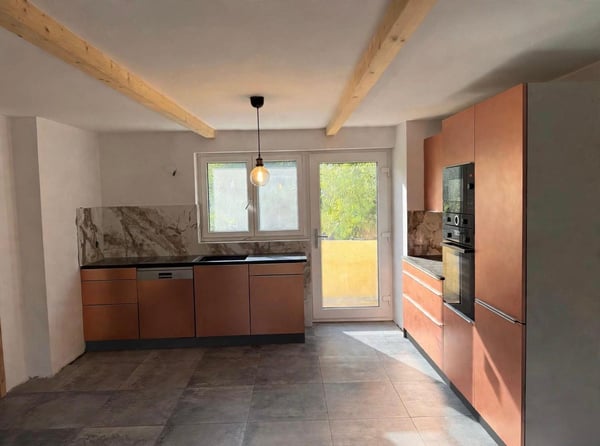 Salins // Petit immeuble de 3 appartements 8