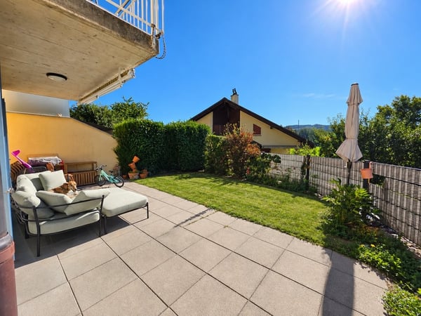 Villa mitoyenne de 5,5 pièces à Rue 6