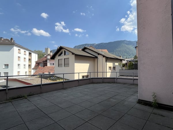 Appartement de 2.5pcs à louer pour de suite au centre de Moutier ! 9