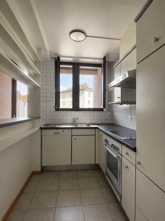 Appartement de 2.5pcs à louer pour de suite au centre de Moutier ! 6