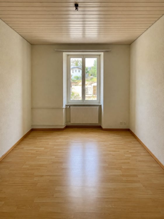 Appartement de 3.5pcs à louer au centre de Courtedoux 4