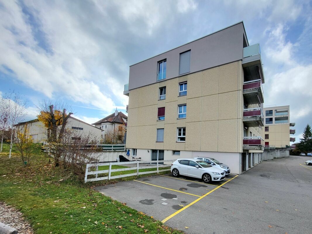 Appartement (2.5 pces + bureau) à deux pas du centre-ville de Romont