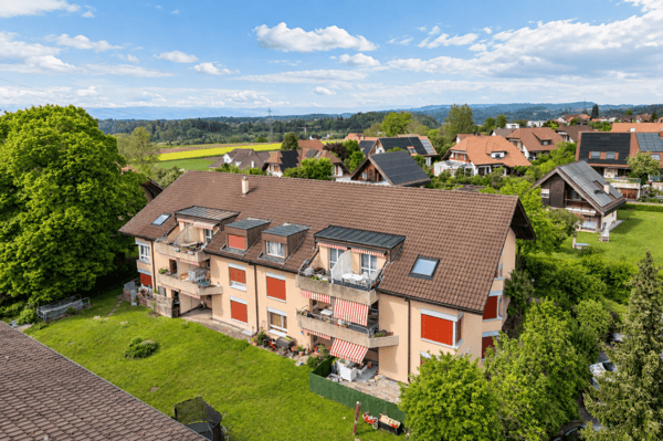 Appartement de 2.5 pces au rez-de-chaussée avec terrasse et pelouse / 2.5-Zimmer-Wohnung im Erdgeschoss mit Terrasse und Rasen Bösingen 3