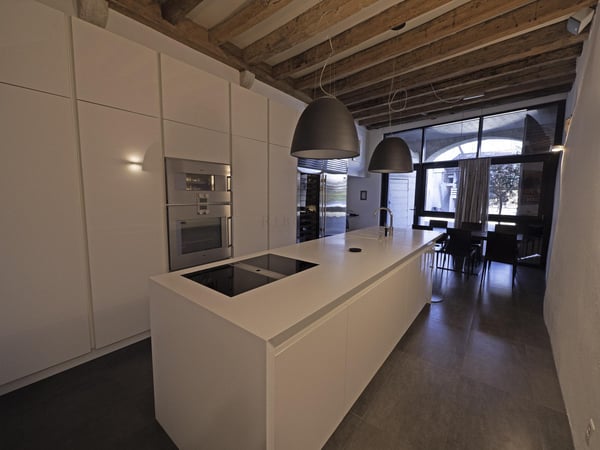 Maison de village transformée avec luxe et raffinement, avec garage 6