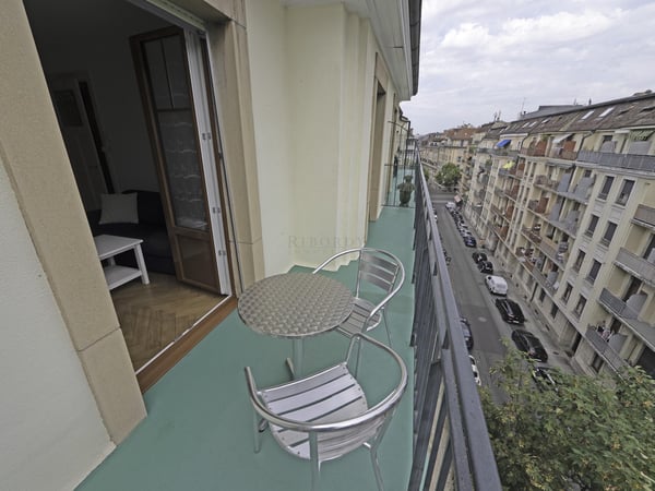 Joli 2 pièces au dernier étage avec balcon... 6