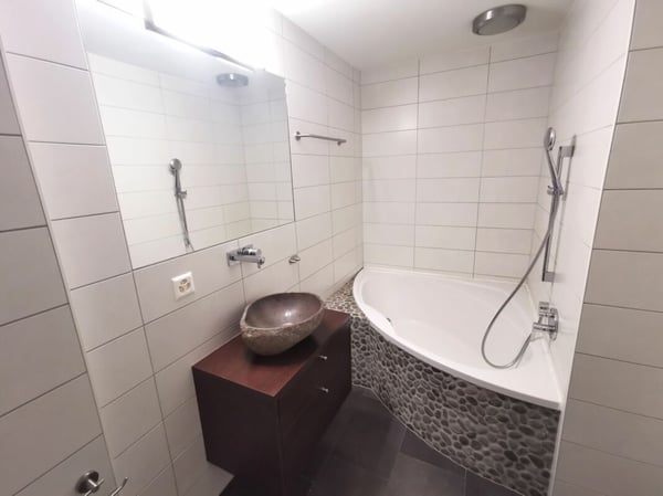 Appartement 2.5 pièces avec jardin dans immeuble résidentiel 7