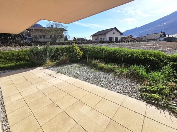 Appartement 2.5 pièces avec jardin dans immeuble résidentiel 11