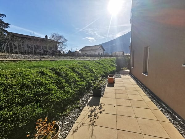 Appartement 2.5 pièces avec jardin dans immeuble résidentiel 10