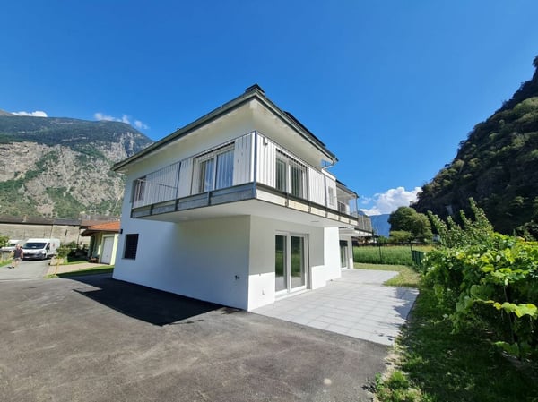 Immeuble de 3 appartements (2 appartements de 2 pièces et 1 appartement de 4.5 pièces duplex) 5
