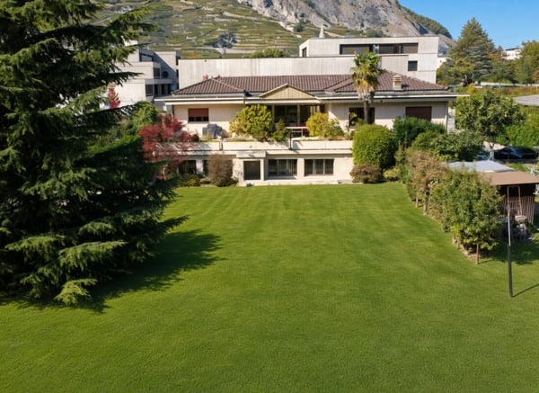 Spacieuse villa d'architecte sur grand terrain de 2'857 m2 1