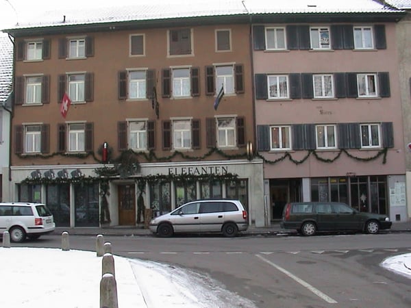 Hotelzimmer-Room mit/ohne Küche/Kitchen, Kurz- oder Langzeit mit Spezialpreis 8