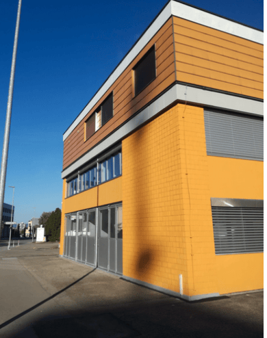 Helle 150 m2 Räume in Fabrikgebäude 1. OG mit Lift, Wohnen / Homeoffice / Atelier / für WG usw. 1