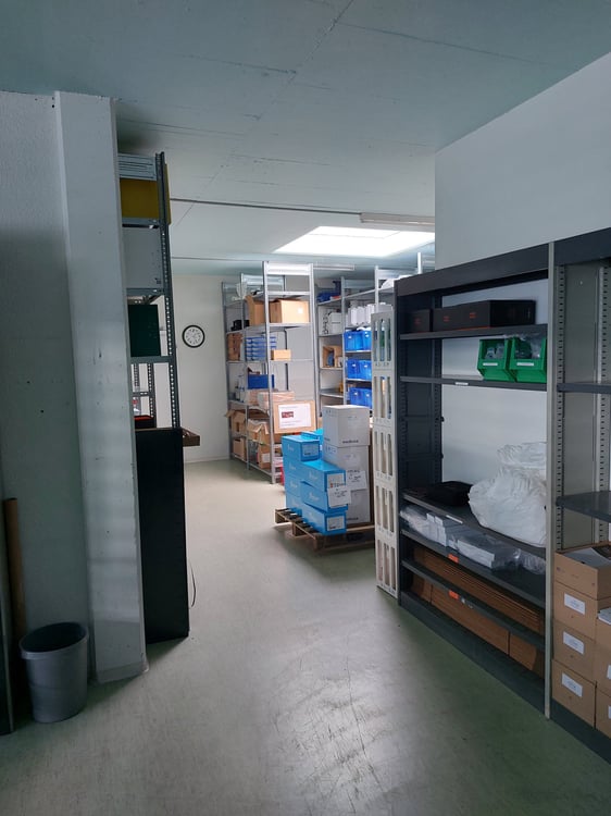 280 m2 Bürofläche und ca. 120 m2 Werkstatt/Lager 6