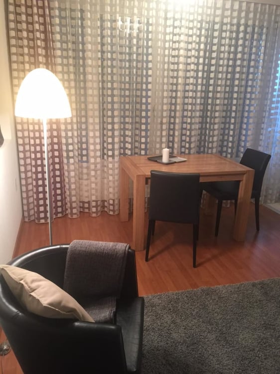 Modernes Apartmenthaus Nähe Syngenta und Roche / Modern block of flats near Syngenta and Roche 6