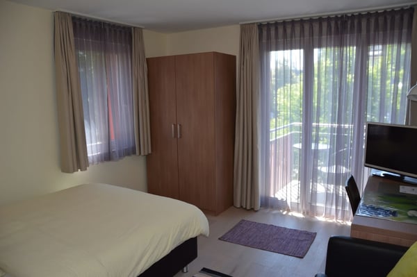 Moderne Studiozimmer für Langzeitaufenthalte - zentral in Winterthur-Veltheim gelegen 2