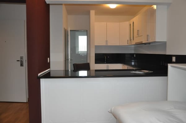 Modernes Apartmenthaus Nähe Syngenta und Roche 5