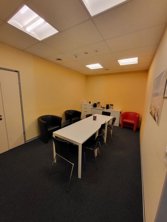 Büro/Dienstleistungsfläche im Surseepark 6