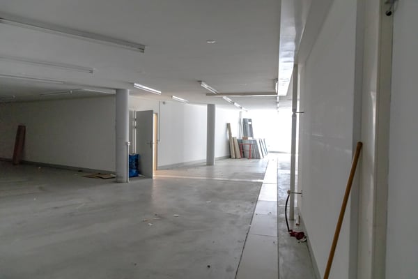Gewerbe- und Lagerflächen in Geschäftshaus zu vermieten 3