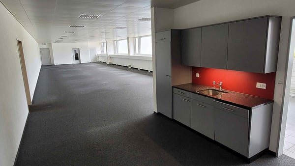 Büro an bester Lage in Chur-West (optional mit Industrie- / Gewerberäumen und/oder Lagerfläche) 4