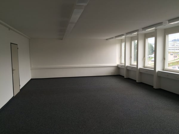 Lager und Büro / Therapie/ Praxis usw. Räumlichkeiten in Wädenswil 4