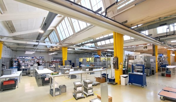 Industrie-/Gewerbefläche 2'115m2 plus Büro, Nebenflächen + Parkplätze 1