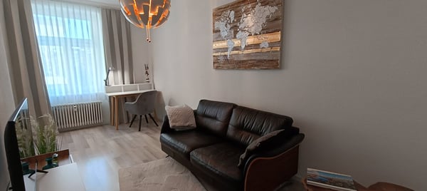 Möbliertes 2.5 Zimmer Wohnung 16