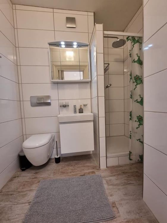 Möbliertes 2.5 Zimmer Wohnung 23