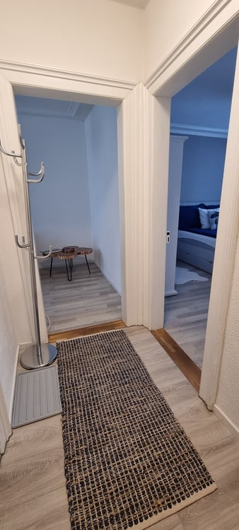 Möbliertes 2.5 Zimmer Wohnung 22