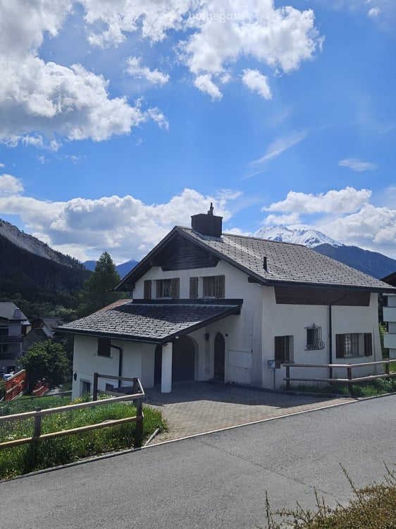 Einfamilienhaus mit Potenzial in Lantsch/Lenz 5