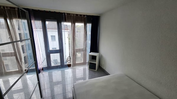 Möblierte 2-Zimmer-Wohnung in Zürich Aussersihl 2