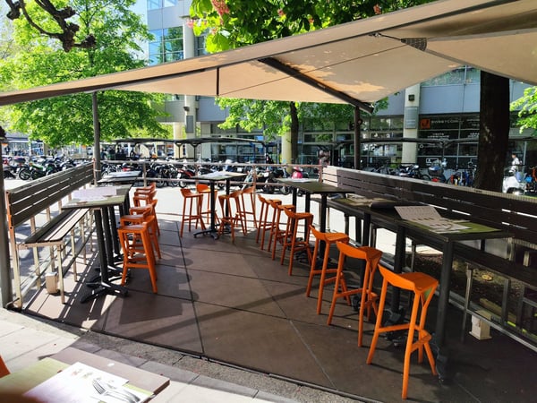 Local commercial exceptionnel - Café-restaurant au Boulevard Carl-Vogt 6