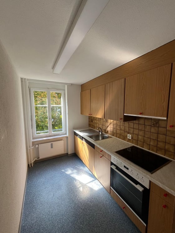 Schöne, helle und ruhige 5.5-Zimmer Wohnung in St. Gallen - Stadtnähe! 10