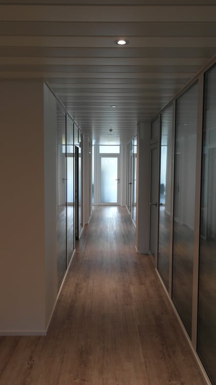 Wollerau Buros: Address (300 CHF), 5m2 (980 CHF) & 30m2 (500 CHF) 2