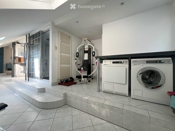 Exklusive 4.5 Zi Maisonettewohnung - Understatement vom Feinsten 9