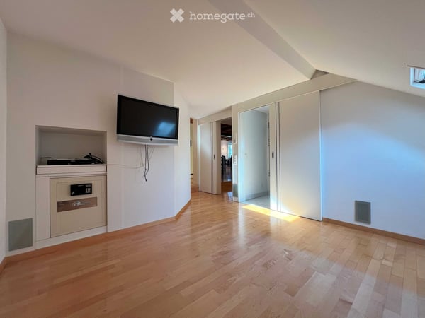 Exklusive 4.5 Zi Maisonettewohnung - Understatement vom Feinsten 6
