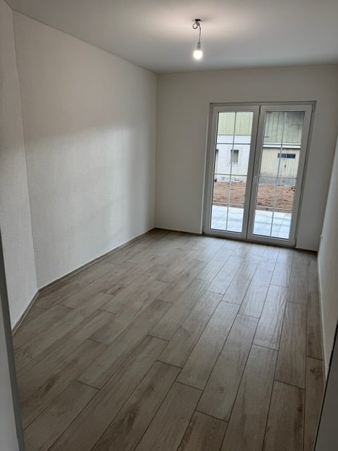 Moderne 1.5-Zimmer-Neubau-Wohnung  in Hallau 35
