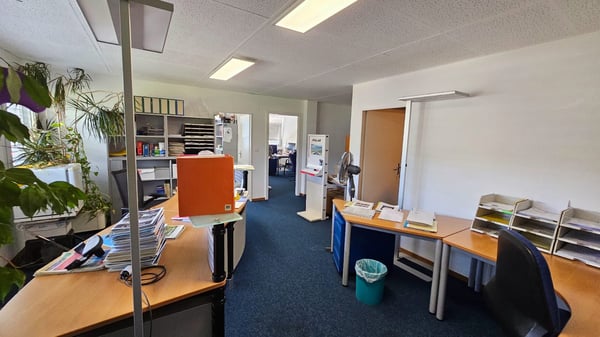 Bureau de 140 m2 à louer au Mont-sur-Lausanne 3